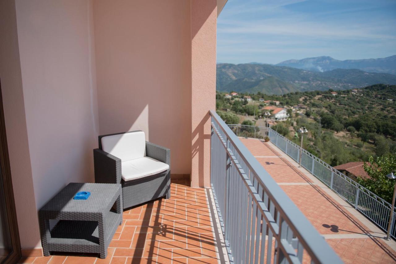 Hotel Caluna Charme San Giovanni a Piro Exterior photo